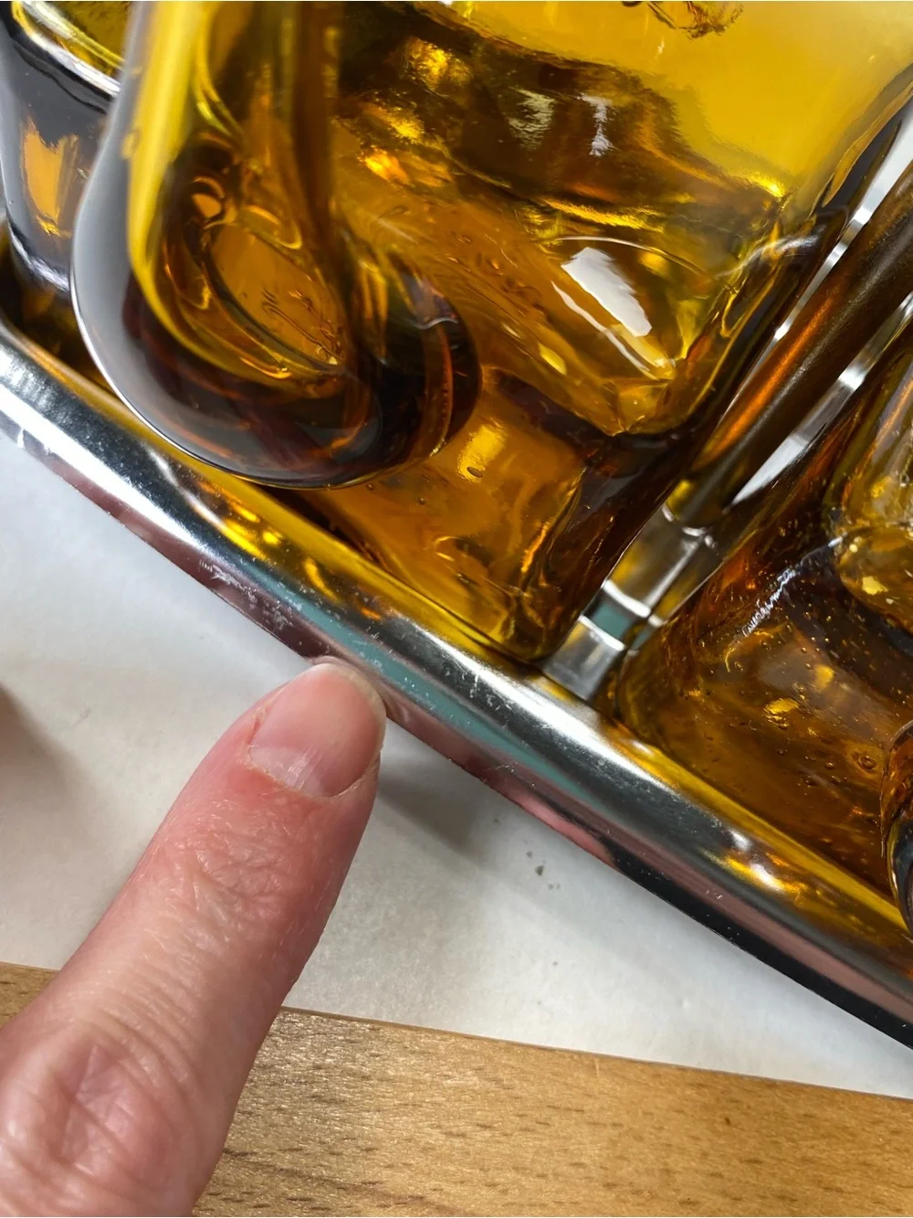Vintage Mid-century Modern Amber Glass Oil Vinegar Cruet Set Chrome Metal Caddy